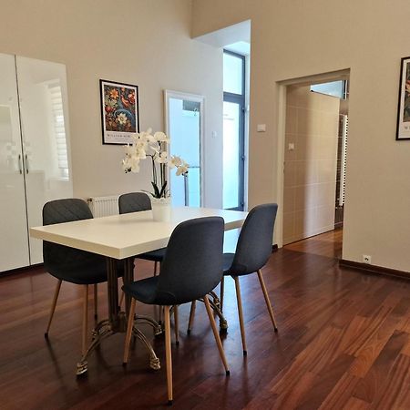 Apartment Exclusive View Cvjetni Trg Zagreb Exteriör bild